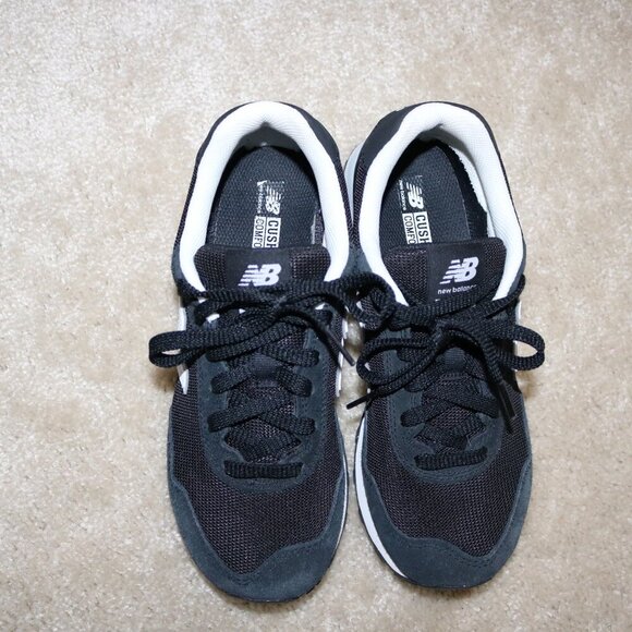 New Balance Black and White Athletic Shoes - Picture 2 of 4